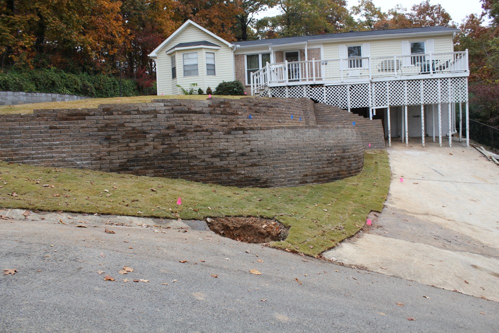 After: A retaining wall installation in Alabaster, Al